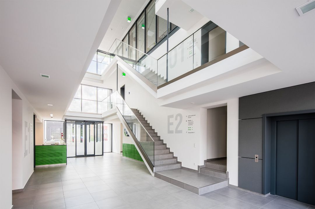 Werbeagentur Landsiedel Müller Flagmeyer, Nordhausen: WBG Wohnungsbaugenossenschaft Südharz eG, Innenarchitektur und Leitsystem Hauptgeschäftsstelle Bochumer Straße 5 Nordhausen